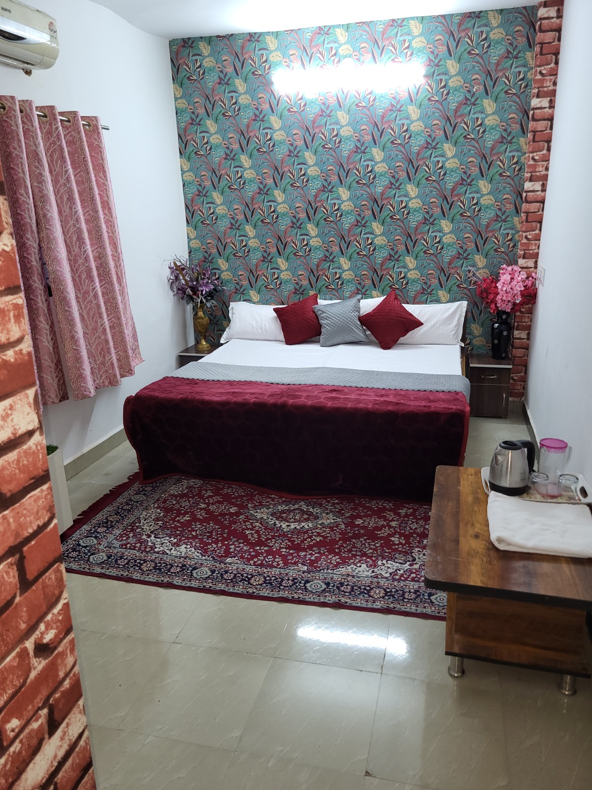 Room Bathroom